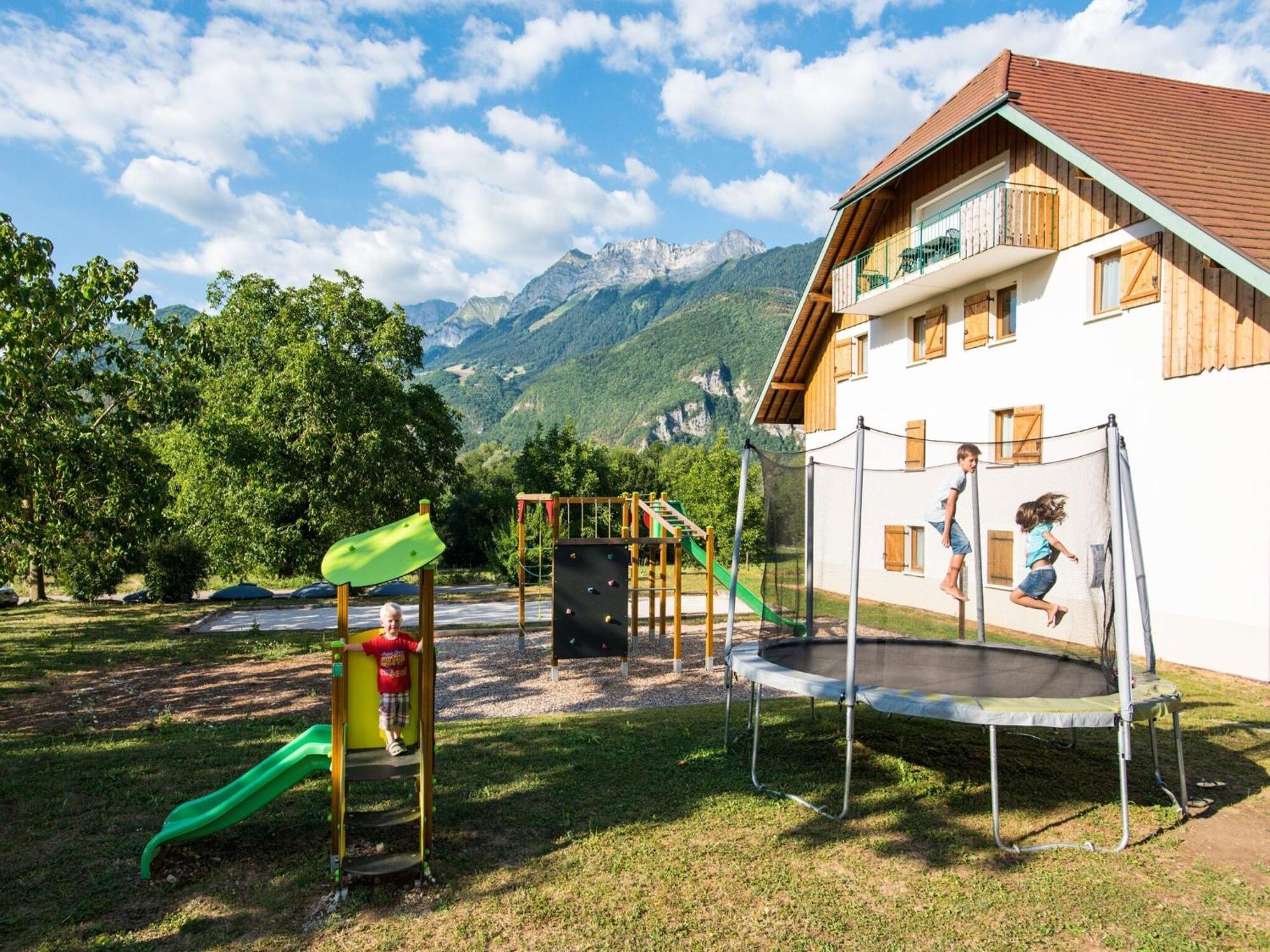 Great Holiday Home Near Lake Annecy Giez Exteriör bild