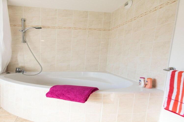 Great Holiday Home Near Lake Annecy Giez Exteriör bild