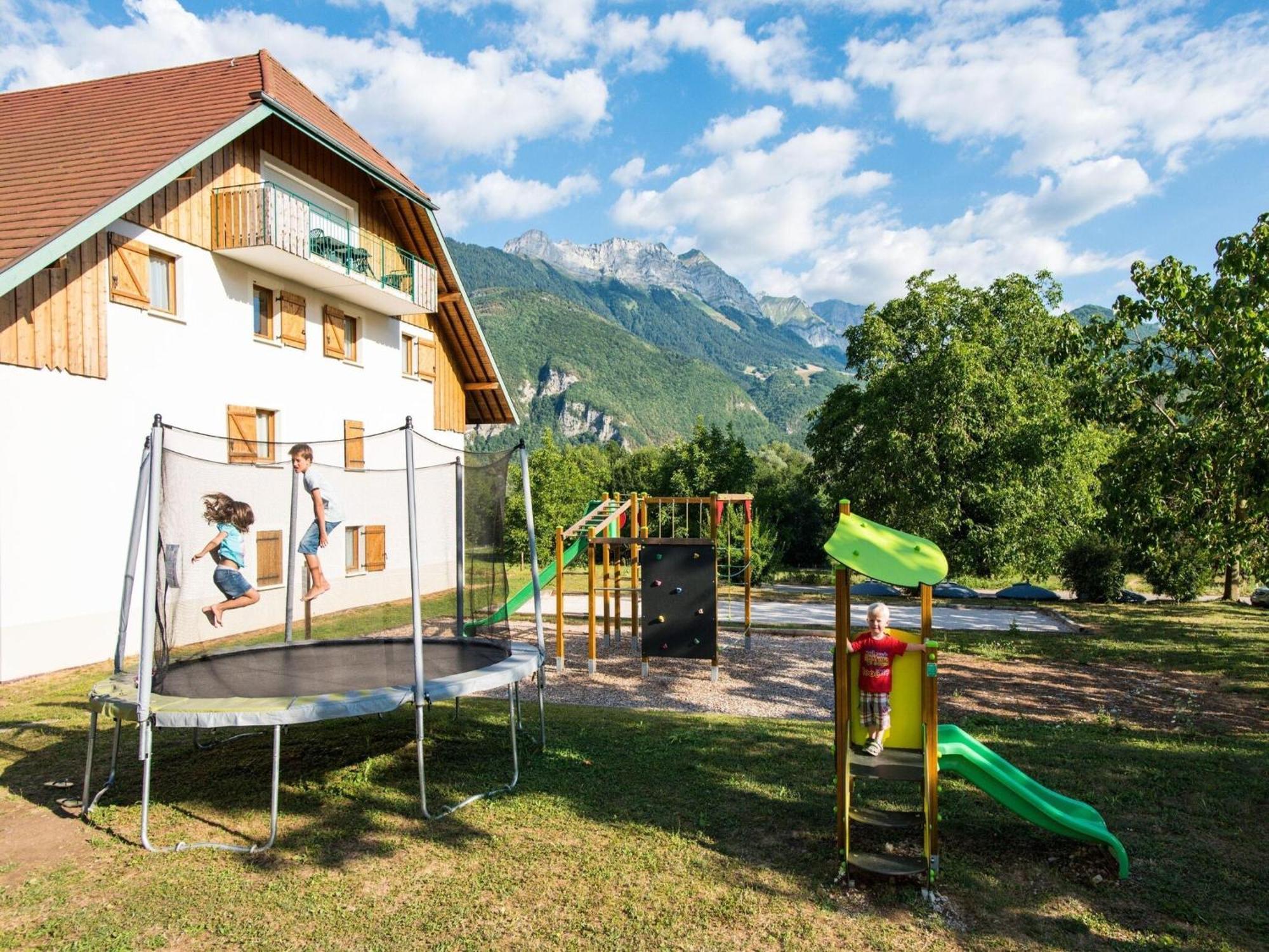 Great Holiday Home Near Lake Annecy Giez Exteriör bild